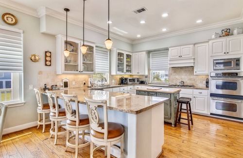 Beachside Village House | Kathie's Beachfront Kottage | Beachfront Home!