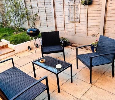 Alcester House | Kathleen's Cottage