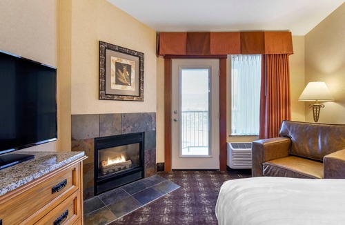 Seaside Hotel | Kathryn Riverfront Inn, an Ascend Collection Hotel