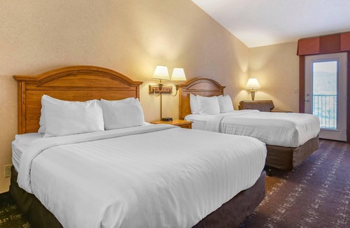 Seaside Hotel | Kathryn Riverfront Inn, an Ascend Collection Hotel