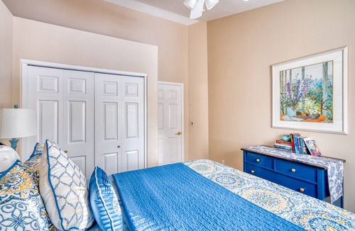 River West House | Kathy's Westside Perch