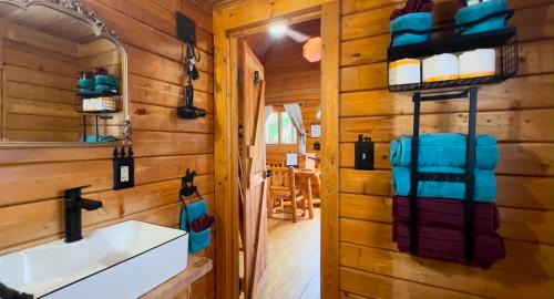 Tombstone Hotel | Katie's Cozy Cabins