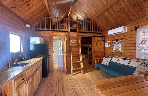 Tombstone Cabin | Katie's Cozy Cabins