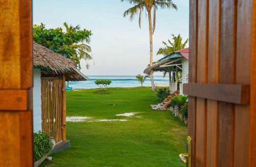 Katiet Ski Chalet | Katiet Beach Resort Mentawai, Lance's Right HTS