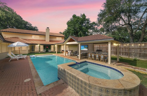 Katy House | Katy Oasis with Huge Patio, Pool & Game Room