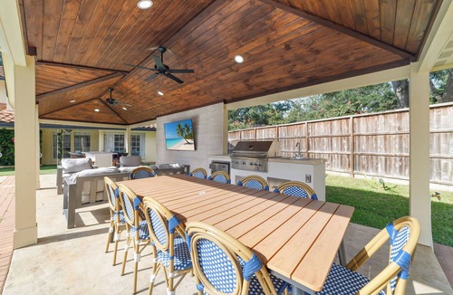 Katy House | Katy Oasis with Huge Patio, Pool & Game Room