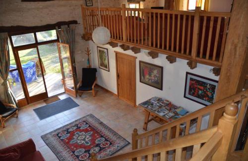 Saint-Aulaye-Puymangou House | Katy's Barn