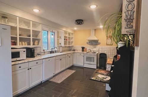 Bluffton Other | Katy Trail lodging 1 bedroom