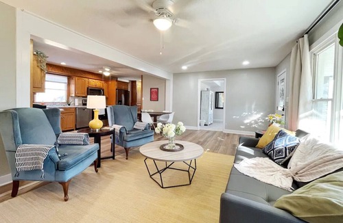 Sedalia House | Katy Trail Rest Stop