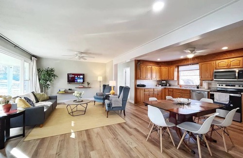 Sedalia House | Katy Trail Rest Stop