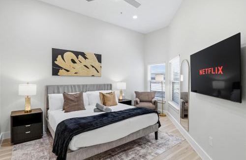 Cityplace Apartment | Katy Trail Retreat | Stylish 2BR 2BA in Uptown