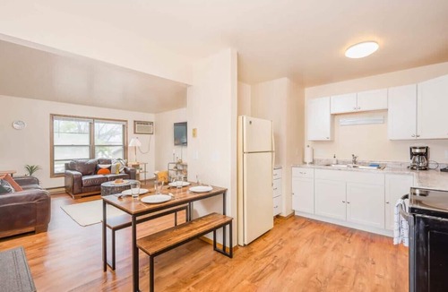 Kaukauna Apartment | Kaukauna Flats 7 Summ