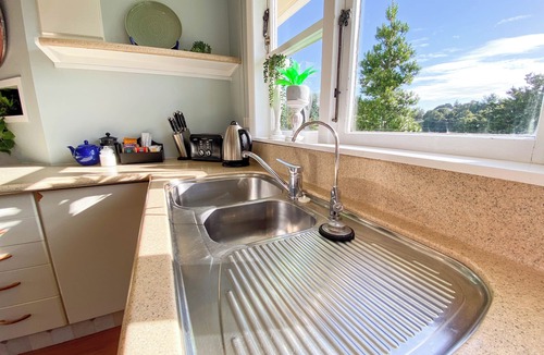 Parua Bay Bed & Breakfast | Kauri Villas