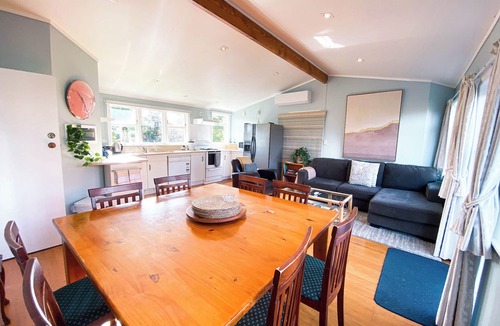 Parua Bay Bed & Breakfast | Kauri Villas