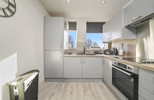 Golborne Apartment | Kauto Star Apartment by Stone Pit Apartments
