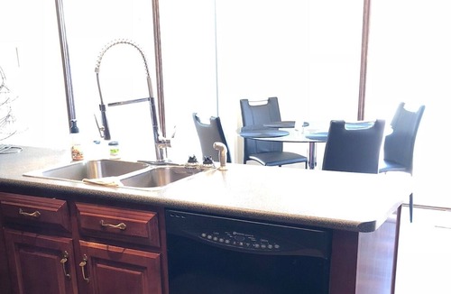 Peterborough Cottage | Kawartha Lake Cottage Winter Rental