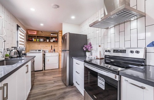 Irondale Cottage | Kawartha Lakes Cozy Cottage Retreat with HOT TUB