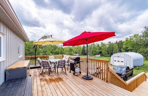 Irondale Cottage | Kawartha Lakes Cozy Cottage Retreat with HOT TUB