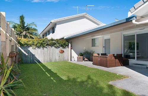 North Creek Villa | Kay's Hideaway - Stylish Downtown Getaway