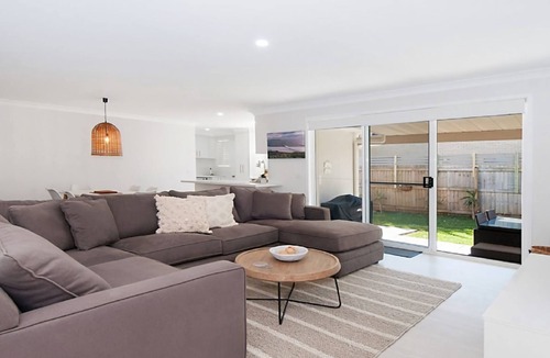 North Creek Villa | Kay's Hideaway - Stylish Downtown Getaway