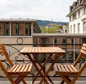 Werd Apartment | KAYA Zurich Apartment 3B - Downtown 2BR Deluxe Apt