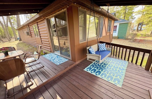 Long Lake Cabin | Kayak & Fire Pit! Sleeps 9!
