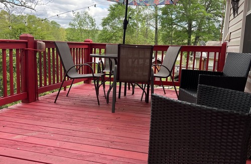 Jackson Cottage | Kayak, Grill, Fishing, Firepit