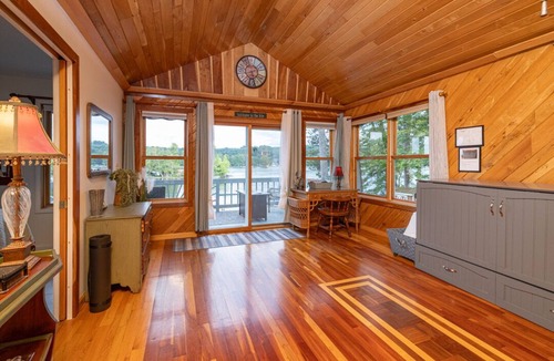 Hamilton House | Kayak Home #7