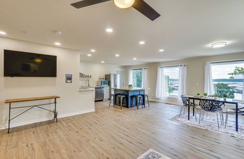 Osage Beach Apartment | Kayaks, Boat Slip, Game Room, Calm Cove, great loc