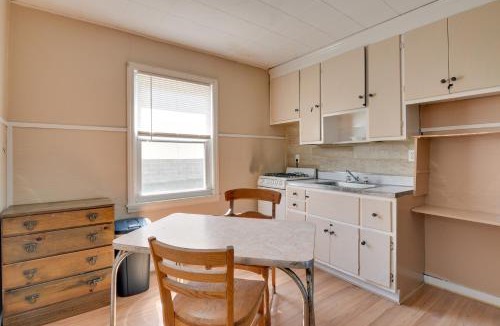 Ellenville Apartment | Kayaks & Canoes: Lake-View Retreat in Ellenville!