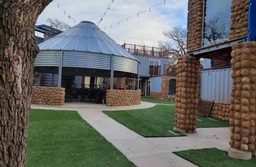 Medicine Park House | KB Book Fort Sill Tiny House, Slps 4 1BR/1BA.