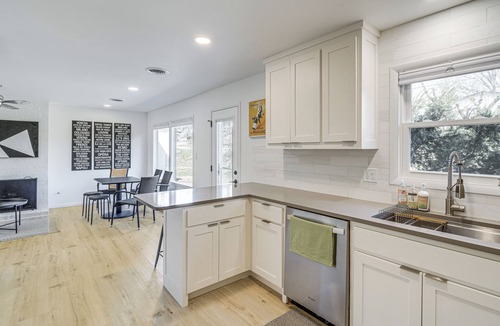 Prairie Village House | KC Home Base Near Arrowhead & Meadowbrook Park