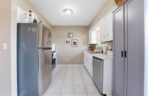 Terrace Lake Gardens House | KC Retreat – 9 Minutes to Soccer Stadium!