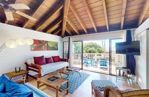 Maunaloa Apartment | Ke Nani Kai 204