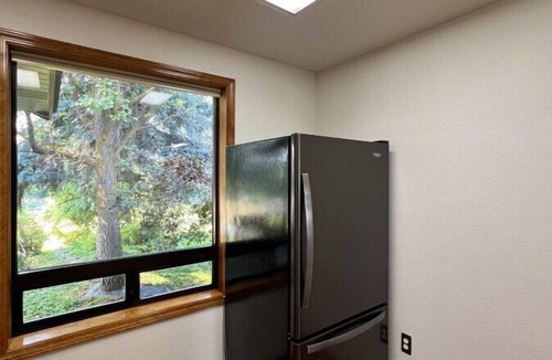 Baker City House | Keeper of the Valley, Pickleball! Large 5 Bdrm, Sleeps 10, Local Golfing 10% Off