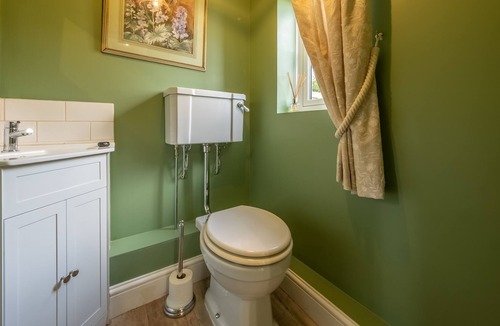 Deepdale Cottage | Keepers Cottage (D), Docking, Norfolk