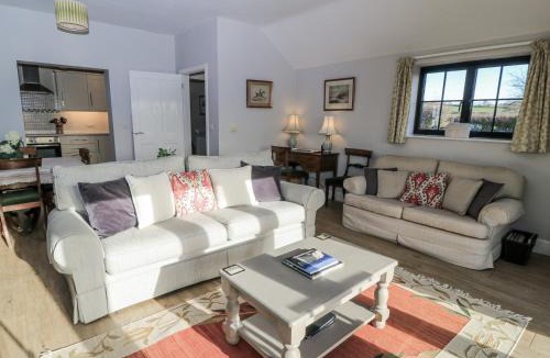 West Knoyle House | Keepers Cottage