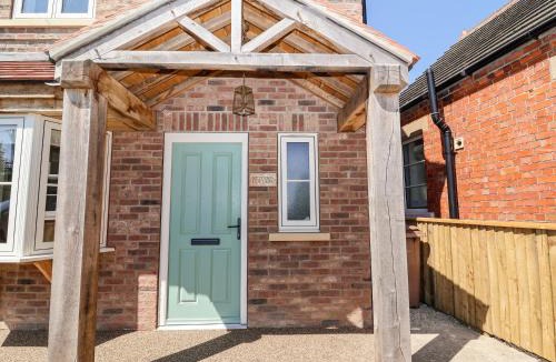 Newton on Derwent House | Keepers Cottage