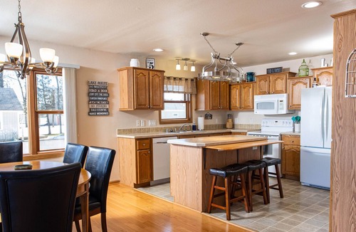 Shawano Cabin | Keepin it Reel on Shawano Lake!