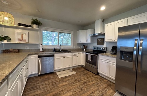 Laie House | Kekela Nui Beachfront - Steps to beach + AC!