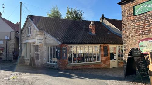 Wombleton Resort | Keld Spring Lodge Retreat