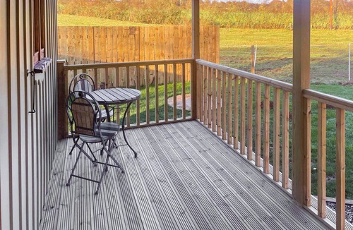 Easterside Apartment | Keldholme Shepherds Hut Two - UK48621