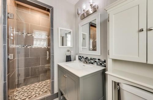 Keller House | Keller's Artful Home-Away from Home