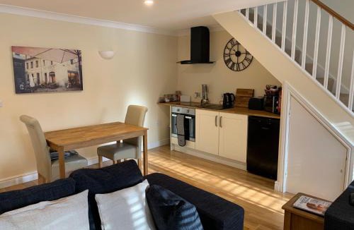 Quenington House | Kellsboro Corner