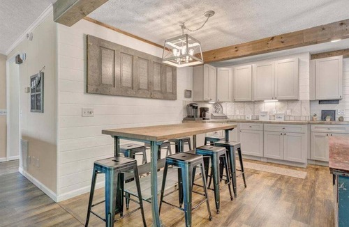Penhook House | Kelly Kove - Beach Area Sleeps 14, Private Dock, Pet Friendly