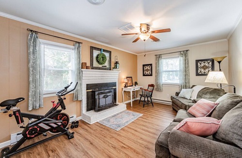 Quinton House | Kelly`s Comfortable Quinton Home