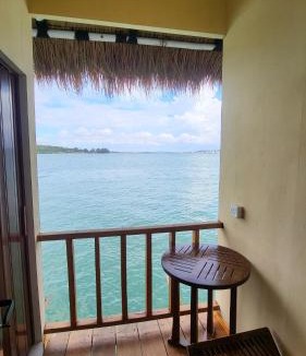 Bintan Resort | Kelong Pancing Madu Tiga