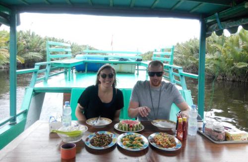 Kumai Boat Rental | Kelotok Orangutan Tanjung Puting