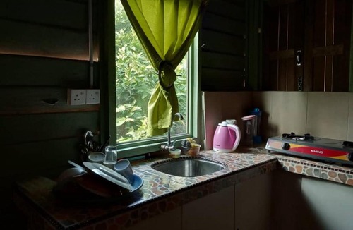 Kampung Guar House | Kem Homestay Akua Afilia Manong