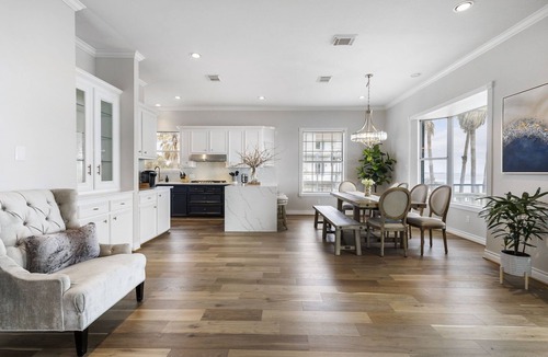 Clear Lake Shores House | Kemah's Bayfront Getaway with Pool